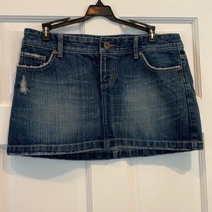 American eagle jean mini skirt. Sz 8. Pink sequins